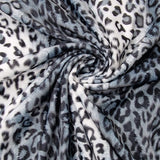 Fellimitat Schneeleopard